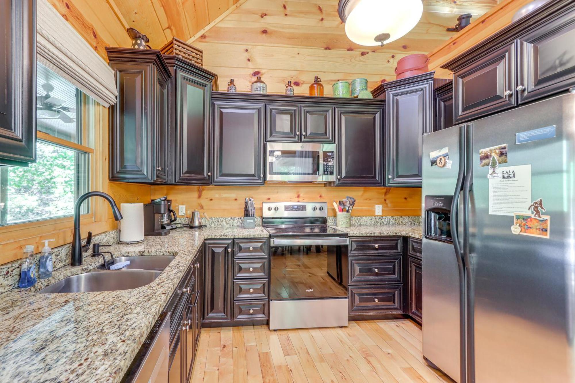 Lakeside Cabin Game Room, Dock, Orchard, Wineries Ellijay Exterior foto